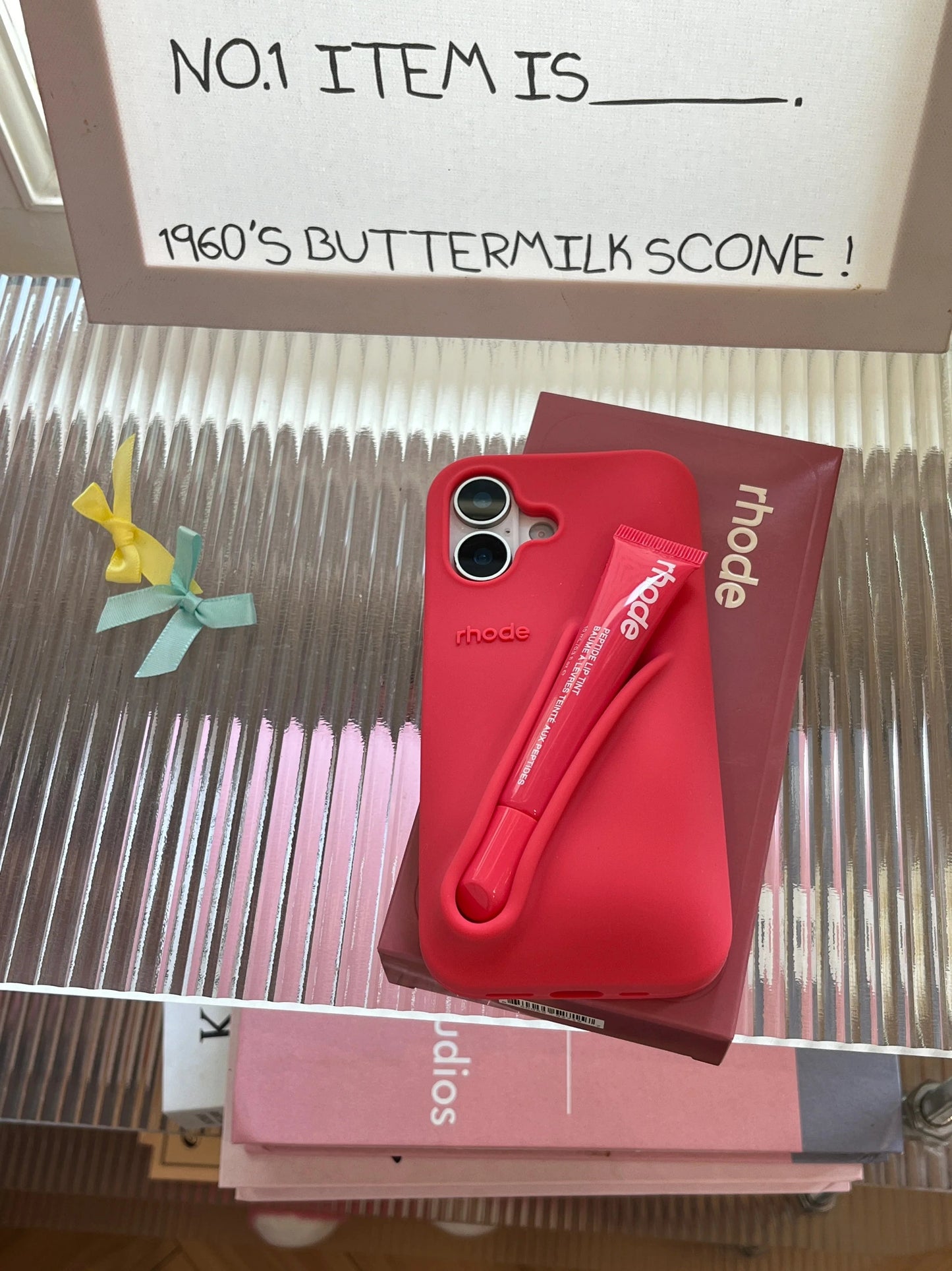 Trendy Lipstick Case For iPhones (Red)