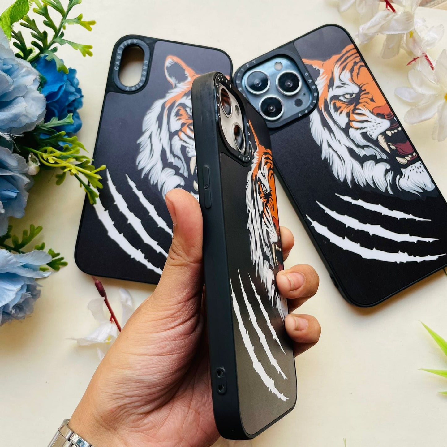 Unisex Black Tiger Case