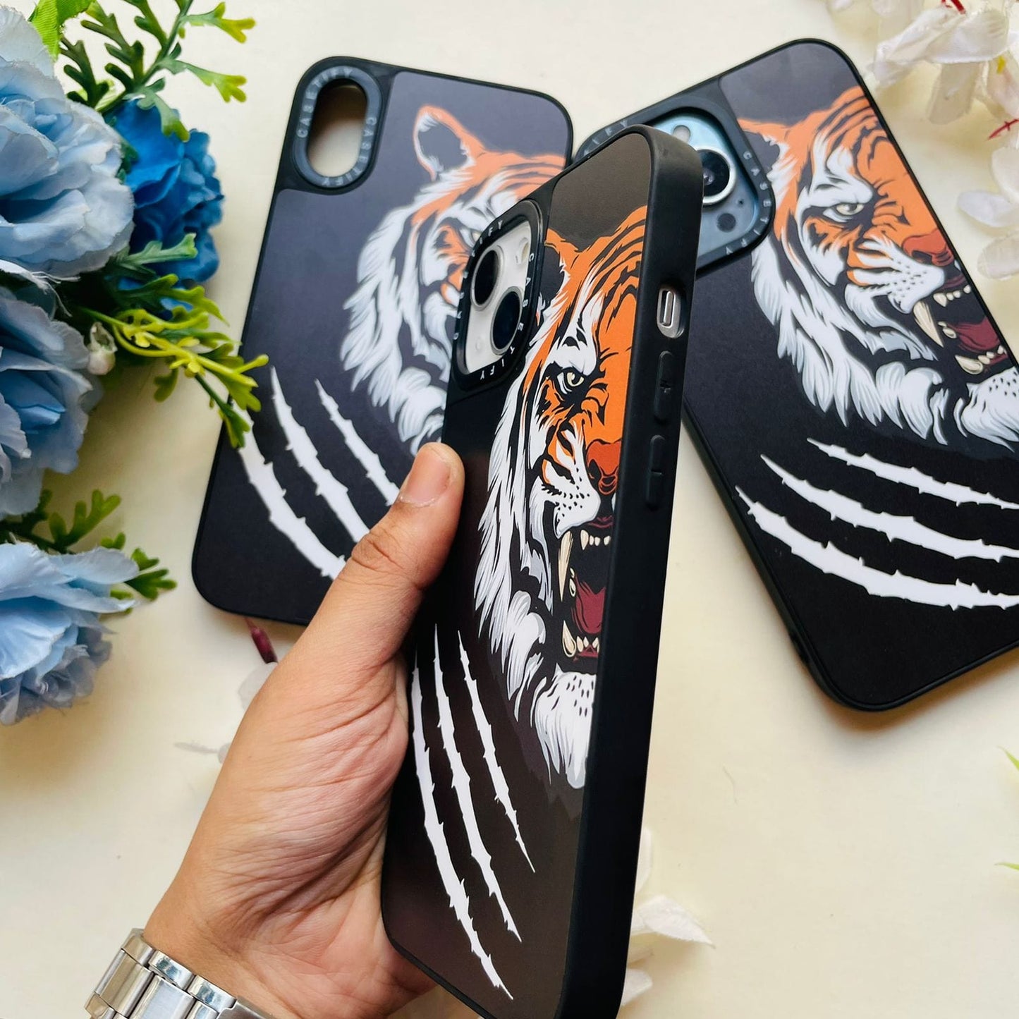 Unisex Black Tiger Case