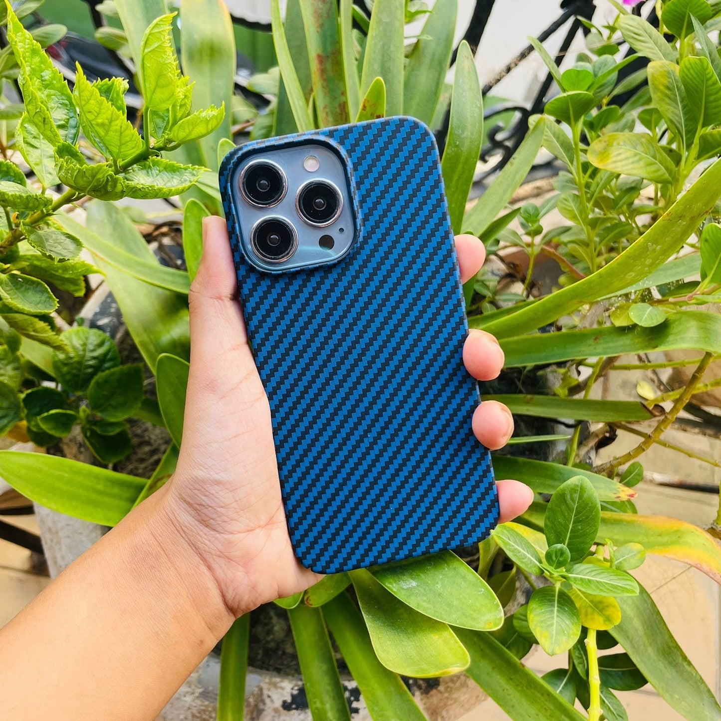 Slim Carbon Fiber iPhone Case