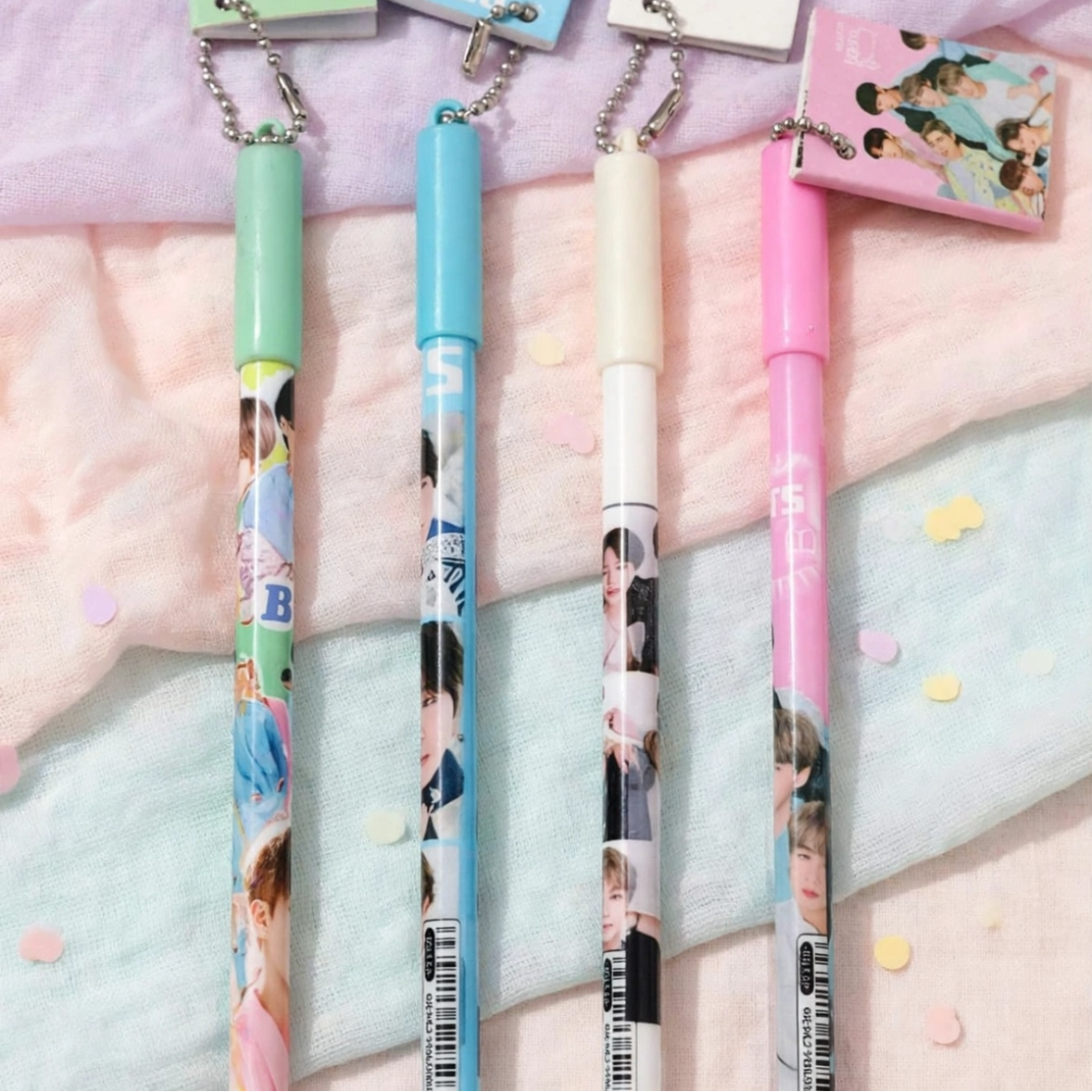 Cute Cartoon Idol Gel Pen With Hanging Notebook - Pastel Colors (Set of 4)