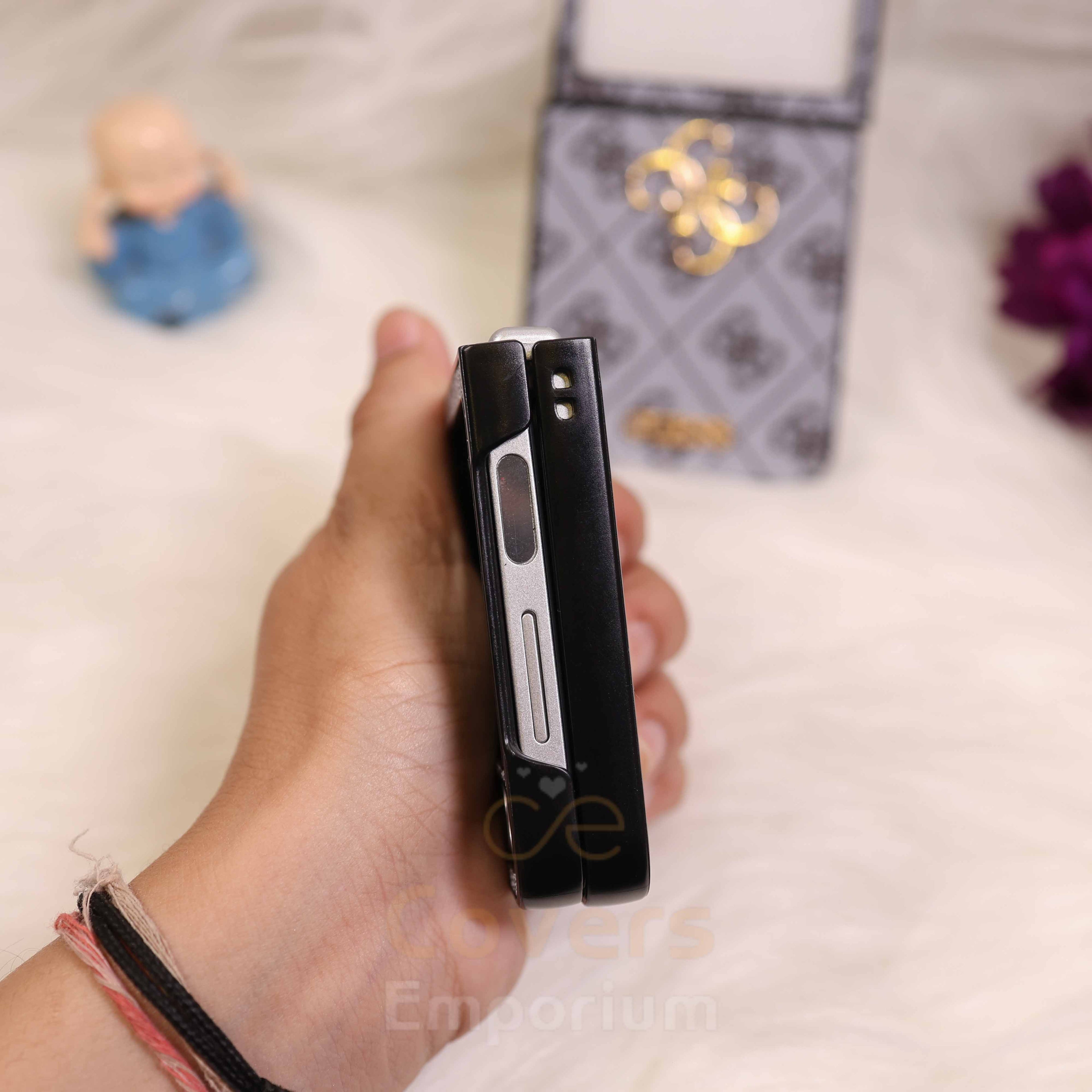 Luxury Branded Grey Phone Case For Flip 5 & 6