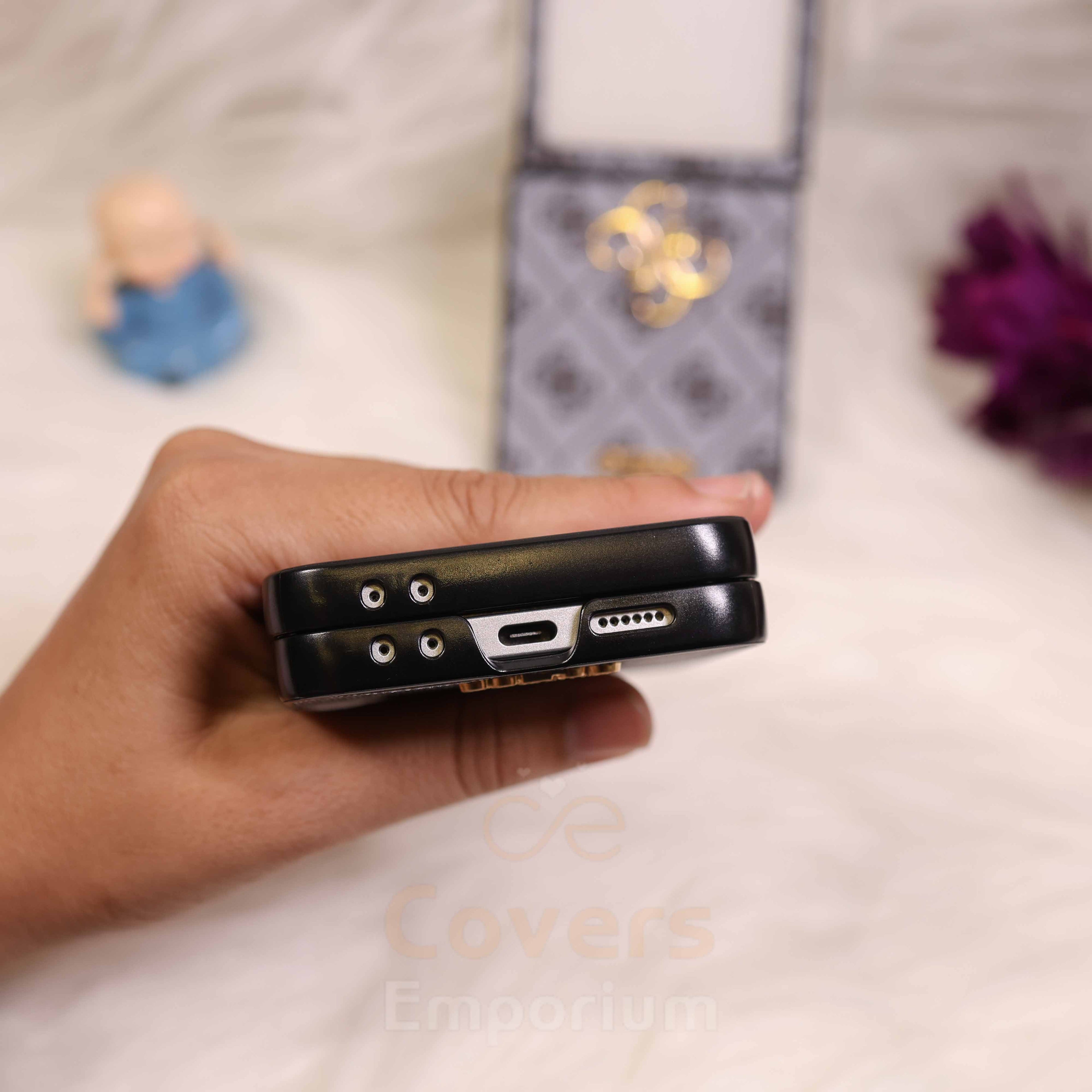 Luxury Branded Grey Phone Case For Flip 5 & 6