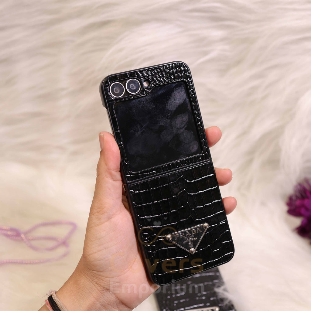 Luxury Branded Black Phone Case For Flip 5 & 6