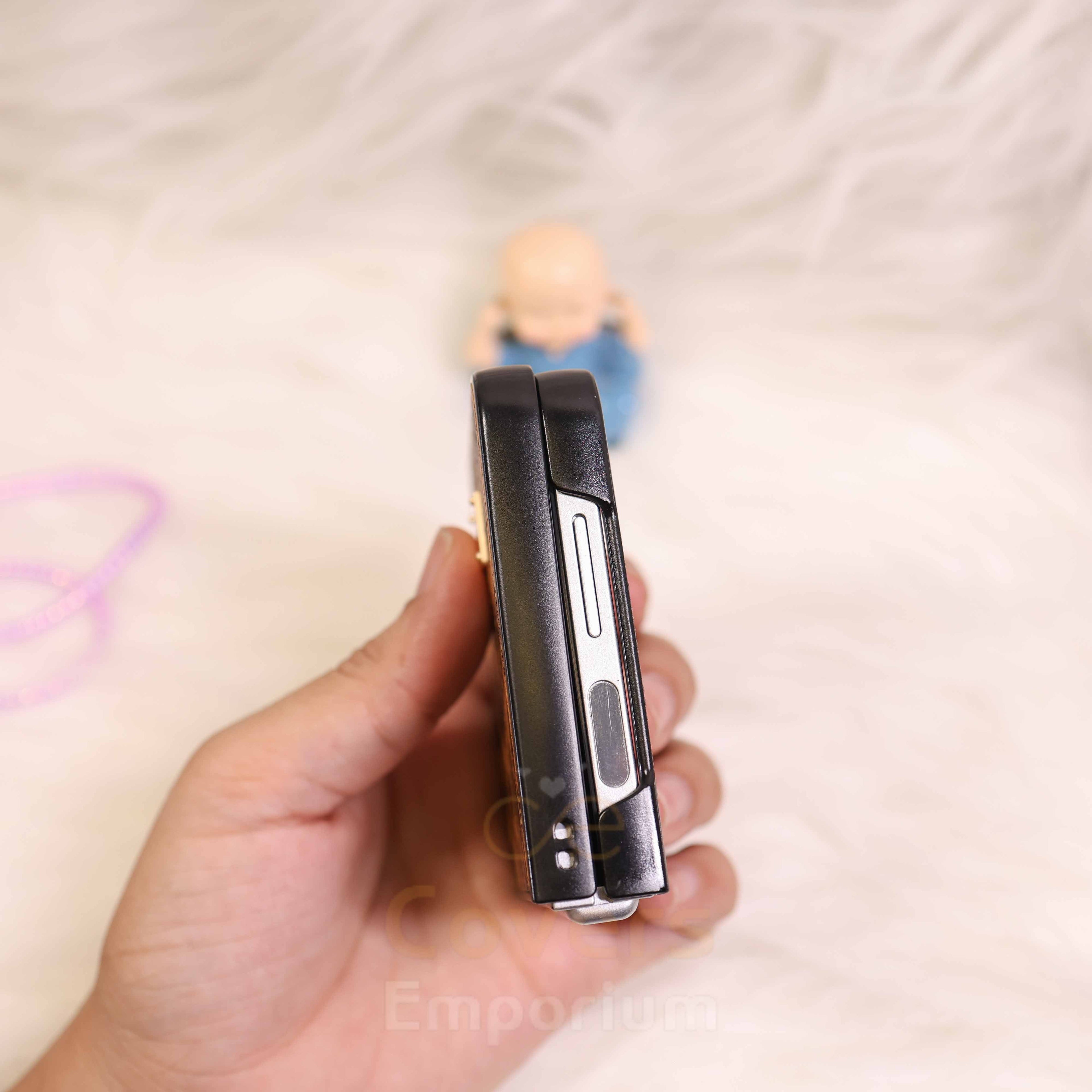 Luxury Branded Leopard Phone Case For Flip 5 & 6