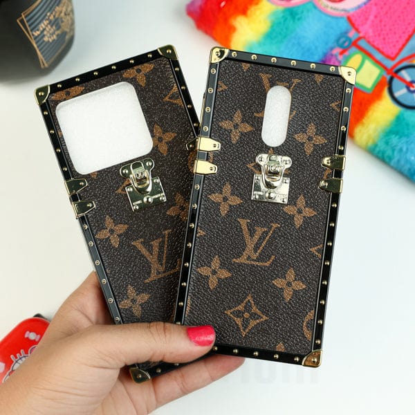 vuitton trunk phone