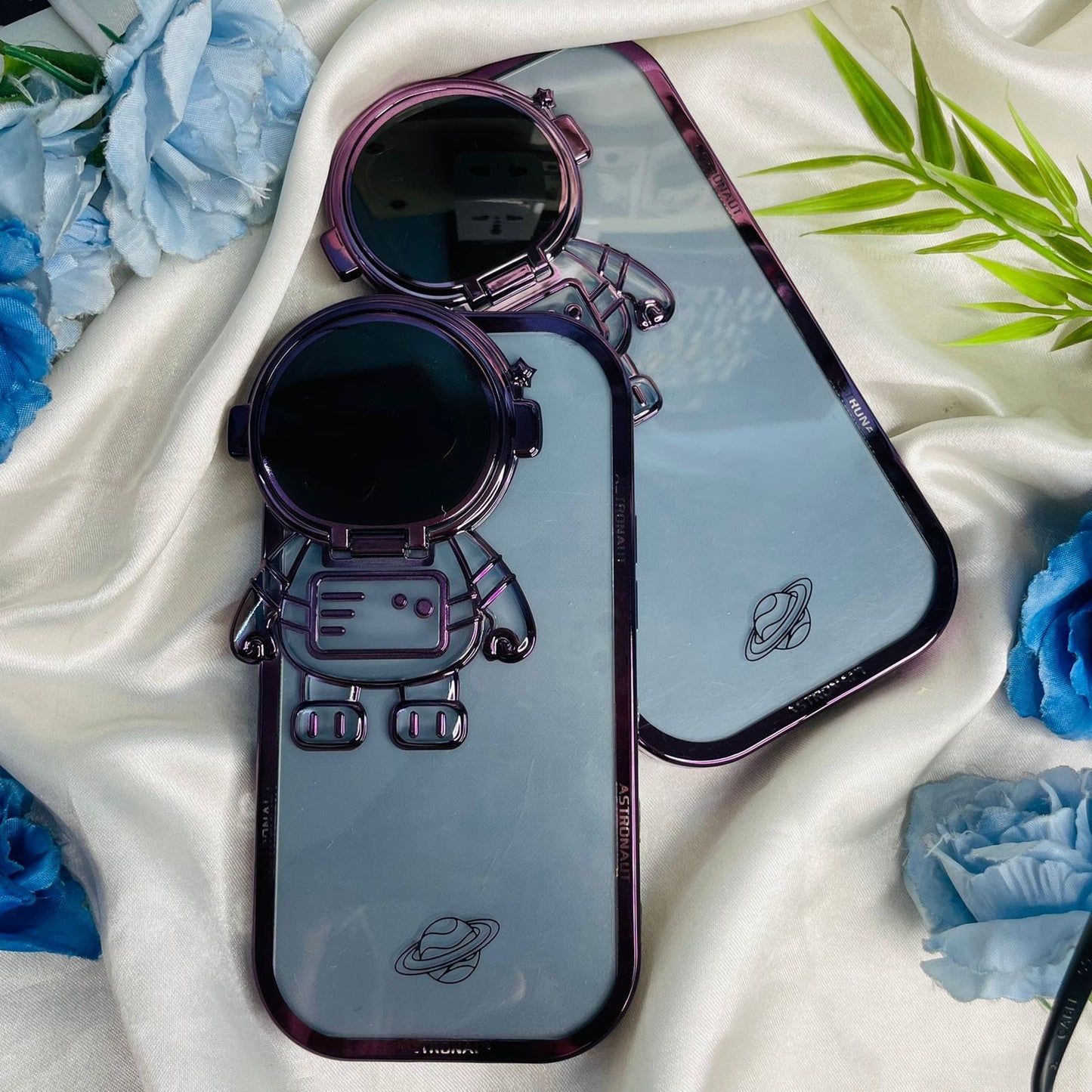 PREMIUM ASTRONAUT LENS BRACKET ELECTROPLATED PHONE CASE