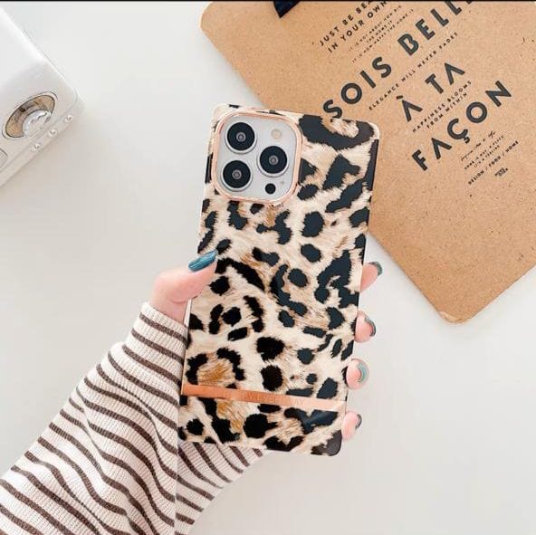 Square shape Leopard design case – Covers Emporium